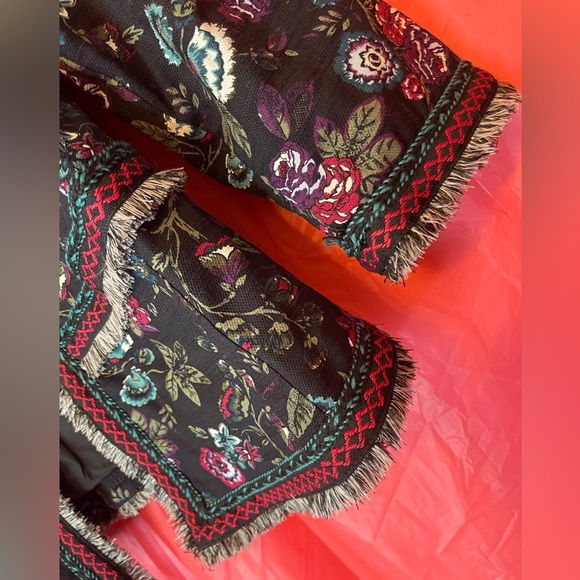 Loft size 8 women’s floral printed jacket - Picture 2 of 5
